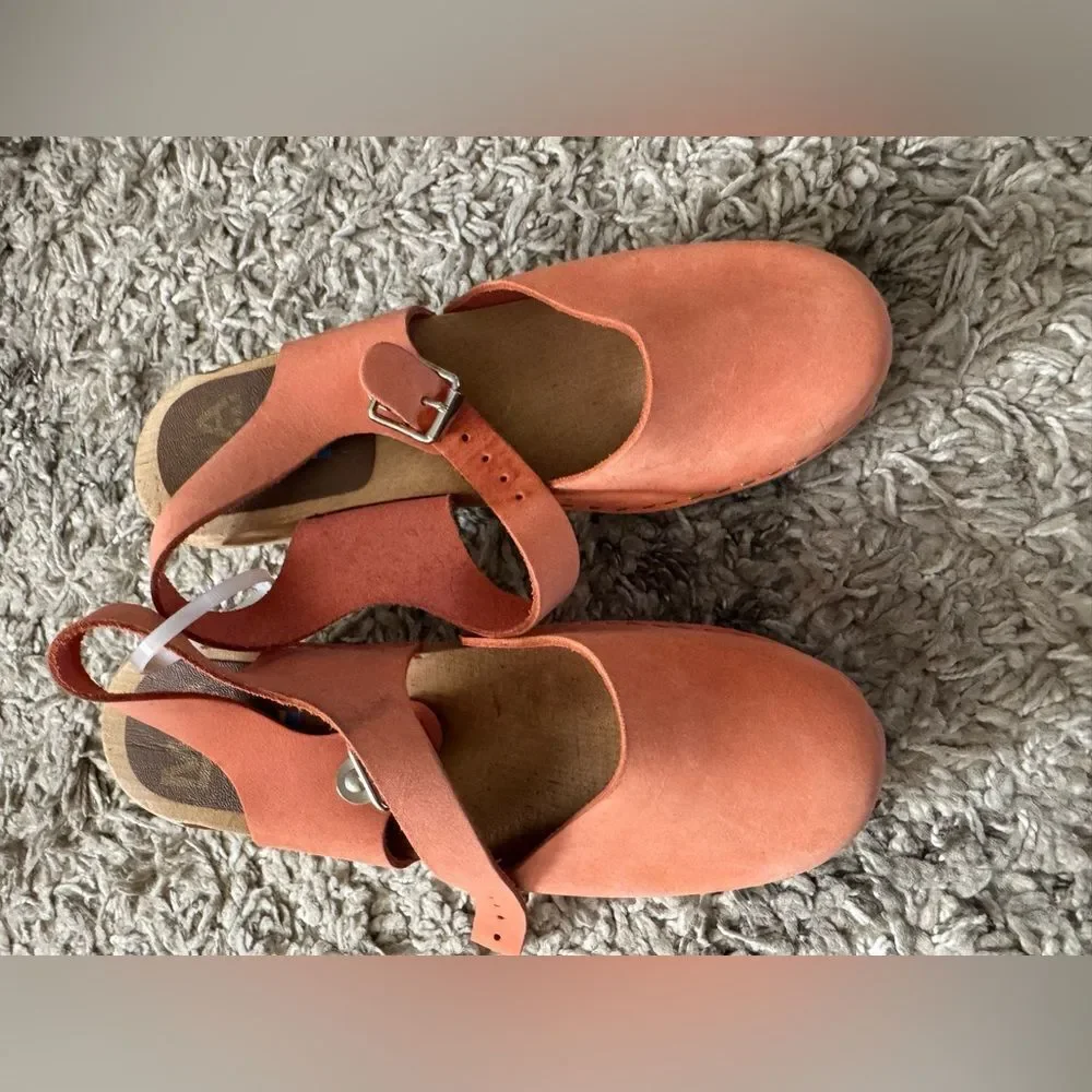 Mia Abba Swedish 70's style wooden clog heels - Picture 8 of 9